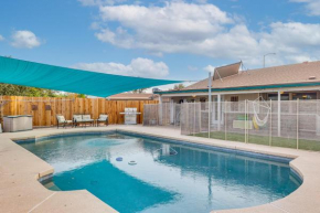 2 Mi to Downtown Gilbert Family-Friendly Mesa Gem